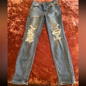 Skinny distressed jeans